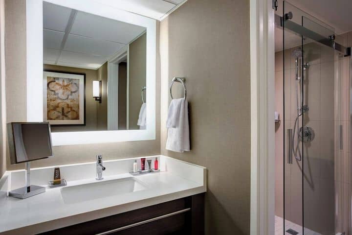 Room 20 of 48